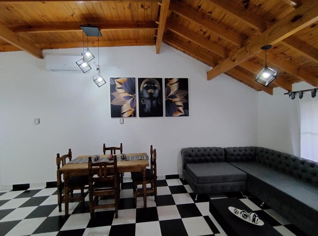 Casa Ana, Departamento Amplio A 20 ' Aeropuerto Apartment Luis Guillon Ngoại thất bức ảnh